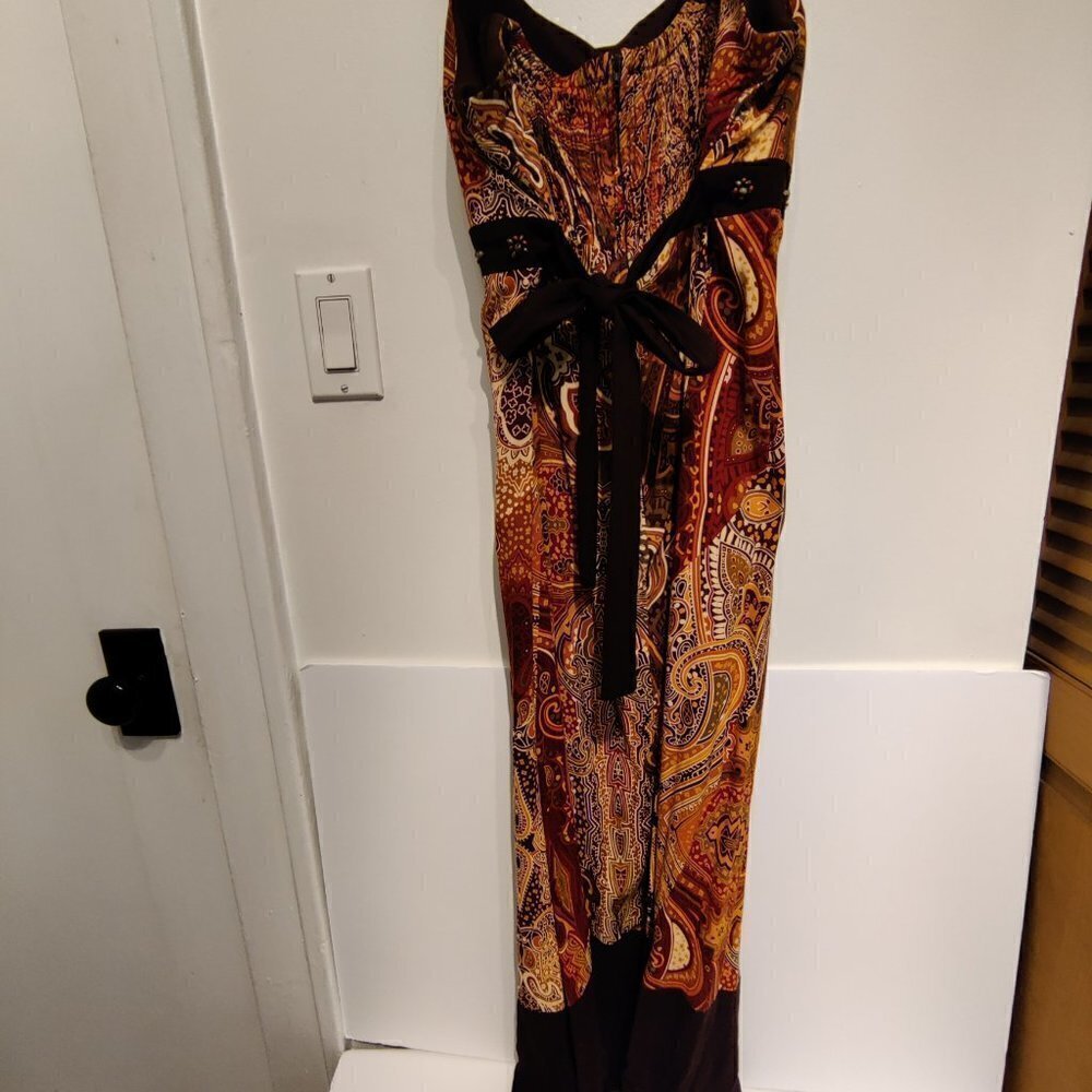 R & K Maxi dress, colorful beadwork in front, built in bra.Empire Waist, Tieback